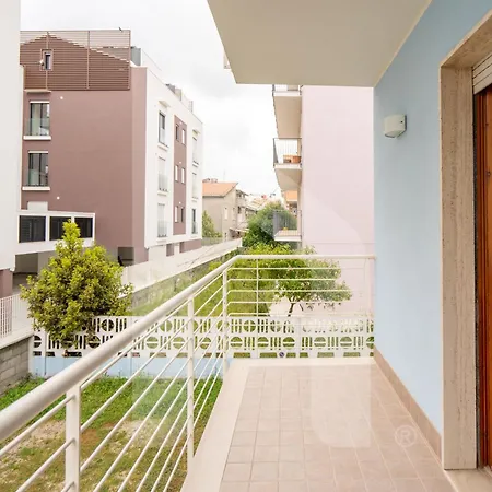 Apartment Homiday - Pinetina Cioni