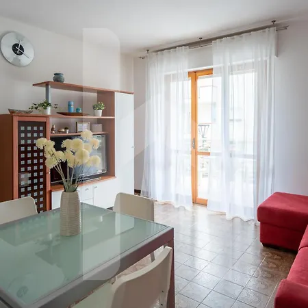 Appartamento Homiday - Pinetina Cioni