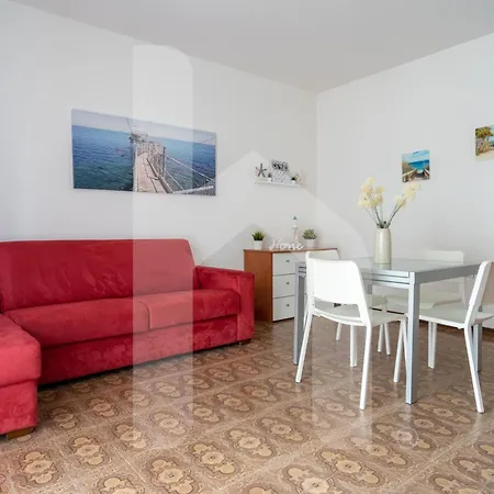 Homiday - Pinetina Cioni Apartment Pineto